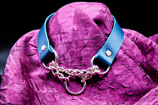 Blue Italian martingale